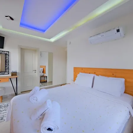 Βίλα Merkezi Dogayla Ic Ice 4+2 White *
